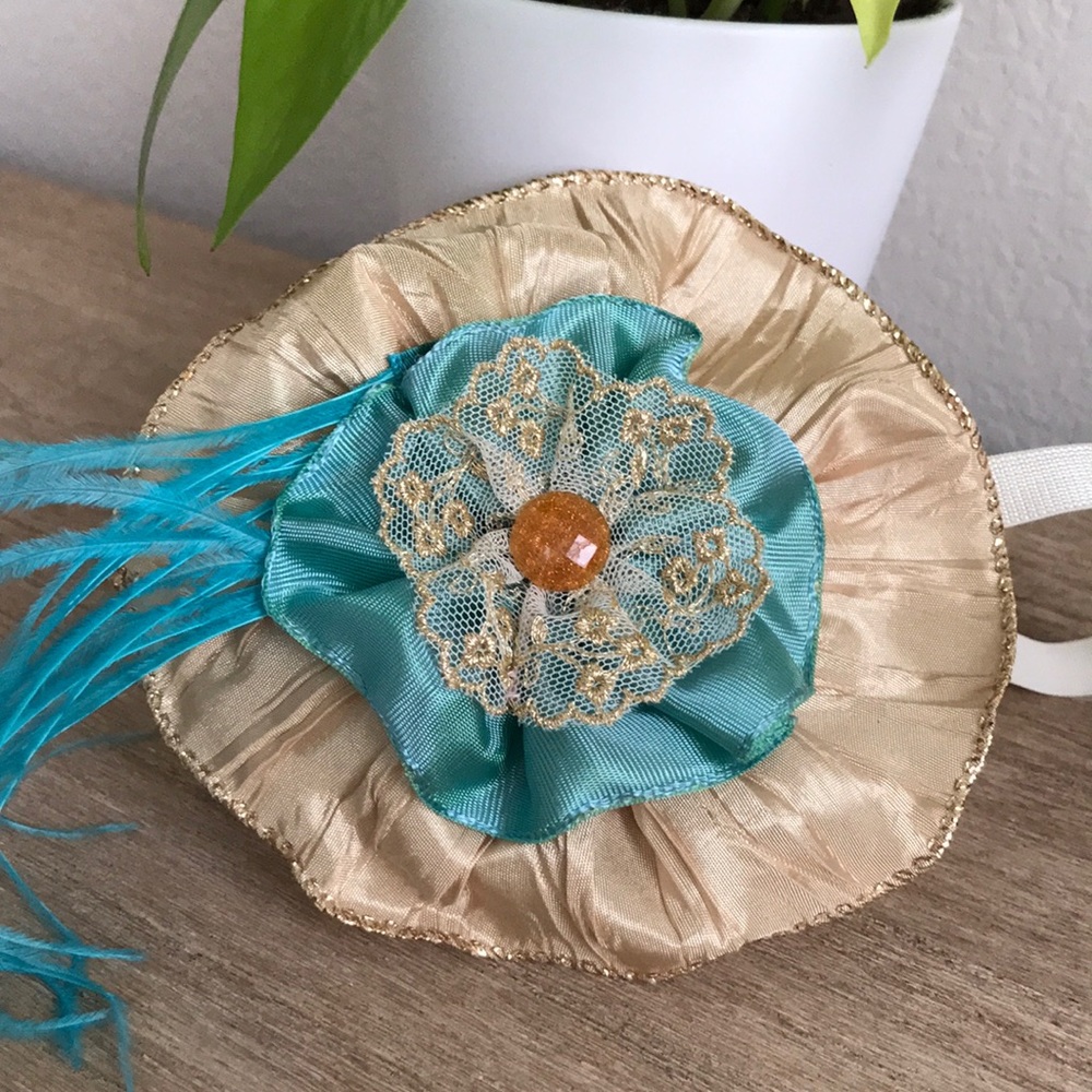 Beautiful and sophisticated hand made headband.
